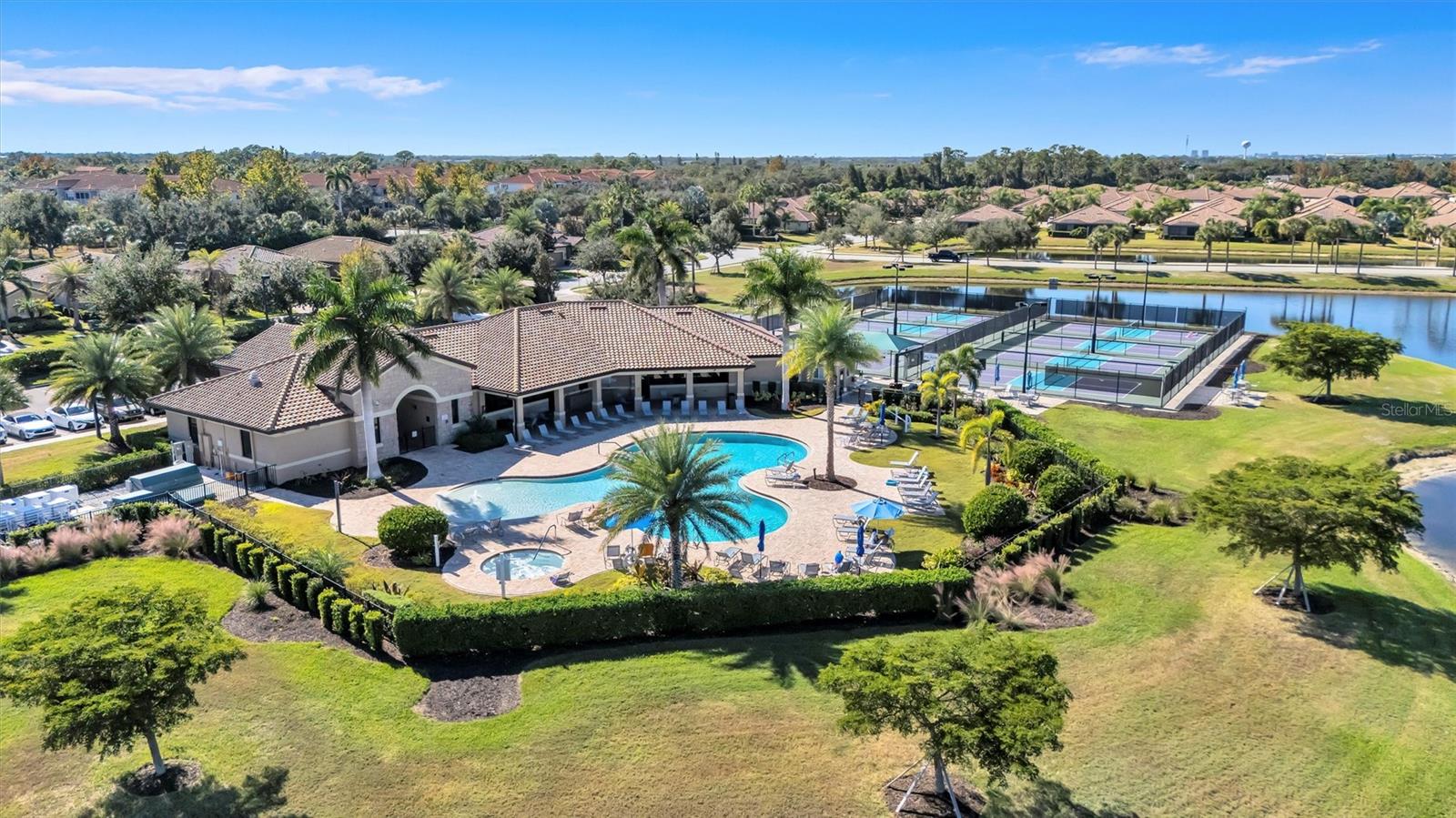 RIVER STRAND - Residential