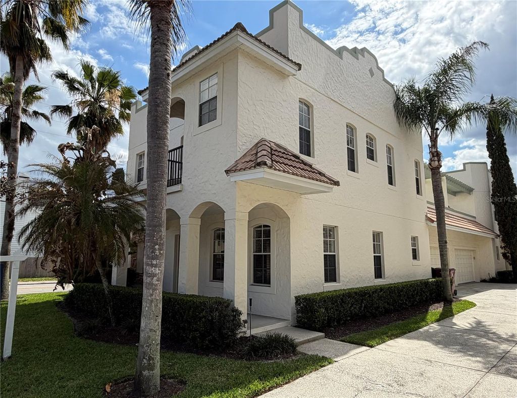 Photo of 3400 Golfview Boulevard #A, Orlando, FL 32804 (MLS # O6406732)