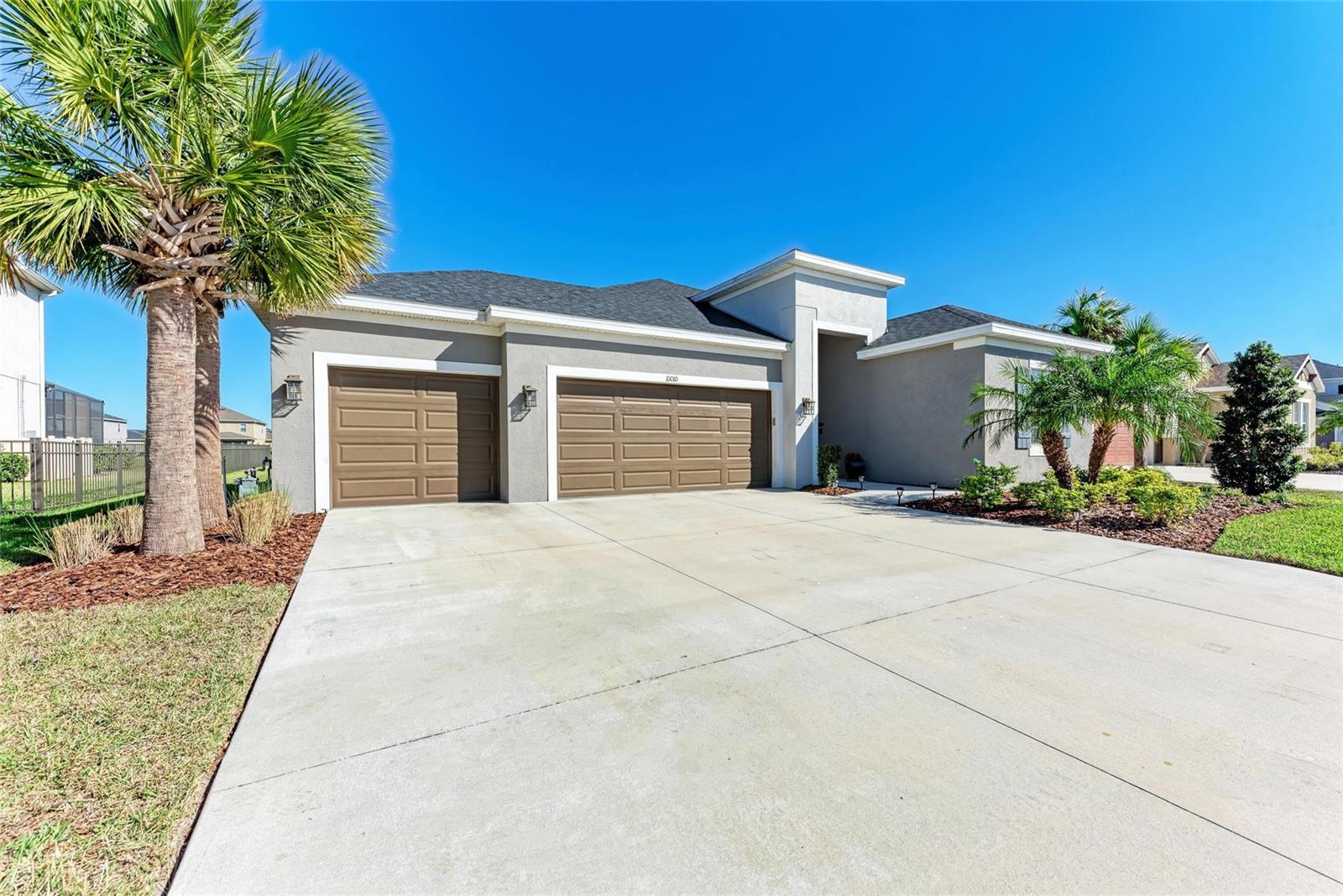 10010 BUCKMAN HALLS DRIVE