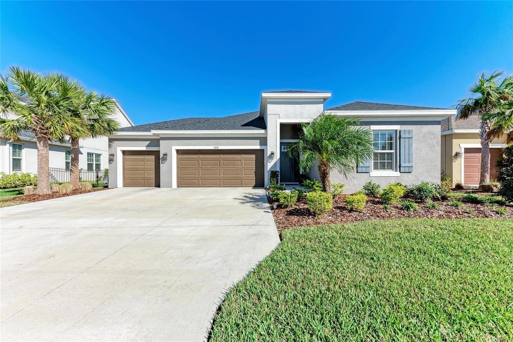 Photo of 10010 Buckman Halls Drive, Palmetto, FL 34221 (MLS # A4687996)