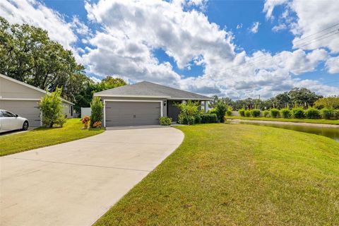 Photo of 1052 Rivershore Avenue, Lakeland, FL 33809 (MLS # S5137091)
