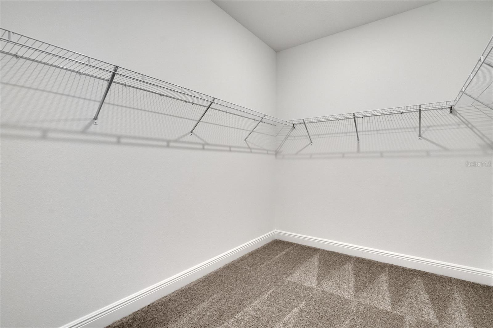 RESERVES AT HAMMOCK OAKS - Residential