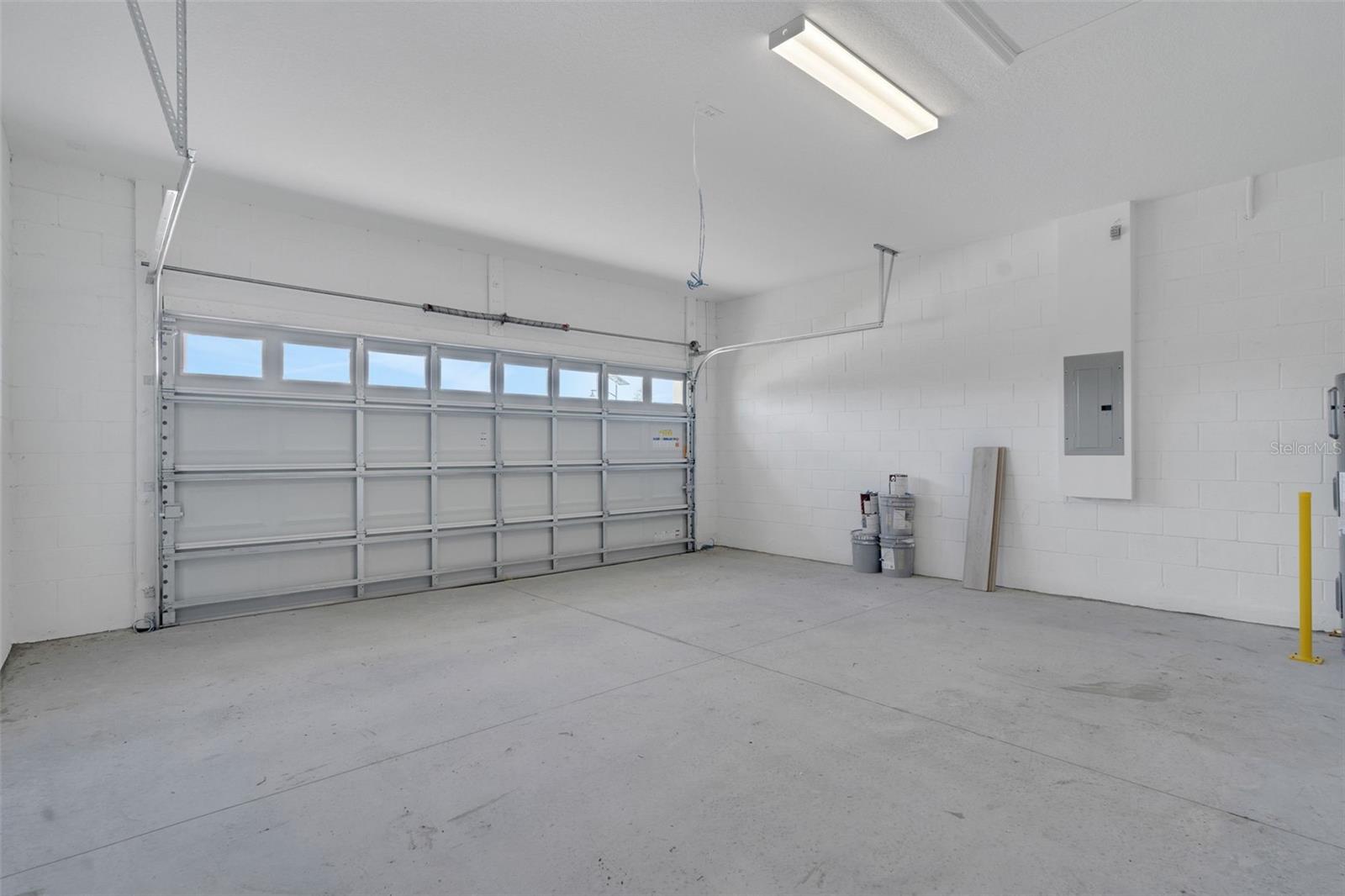 RESERVES AT HAMMOCK OAKS - Residential