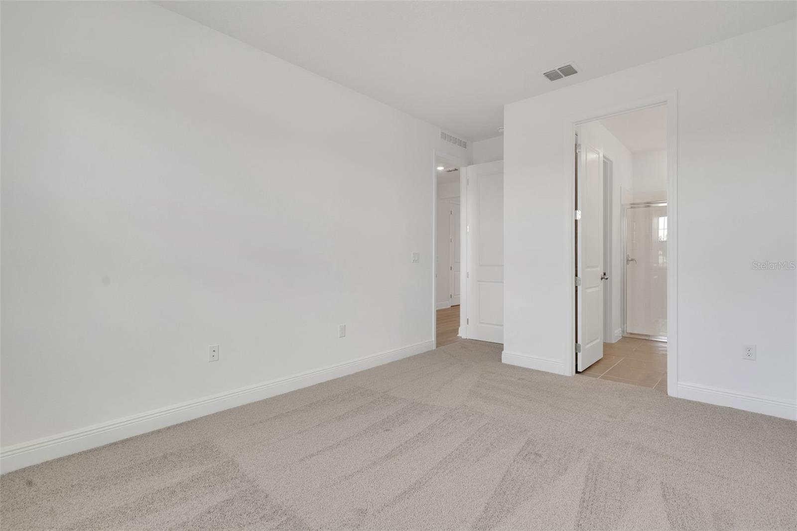 RESERVES AT HAMMOCK OAKS - Residential