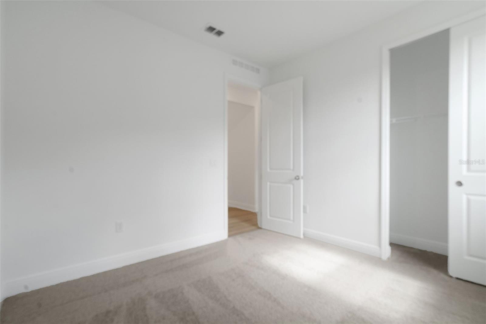 RESERVES AT HAMMOCK OAKS - Residential