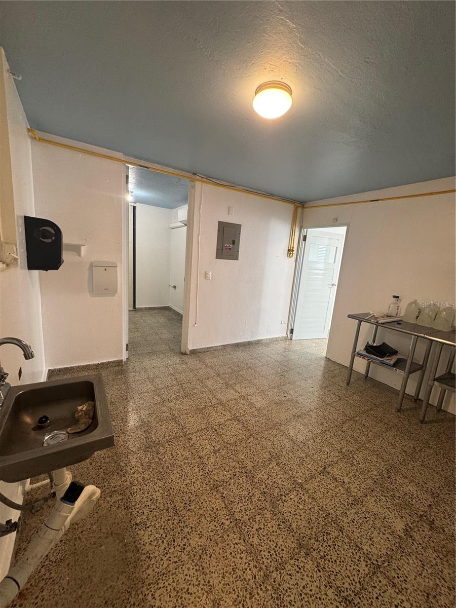 ALTURAS DE TORRIMAR - Residential