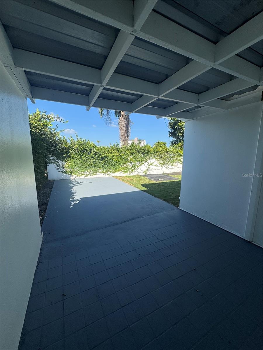 ALTURAS DE TORRIMAR - Residential