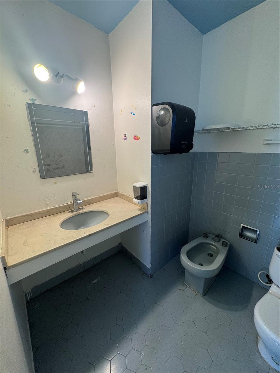 ALTURAS DE TORRIMAR - Residential