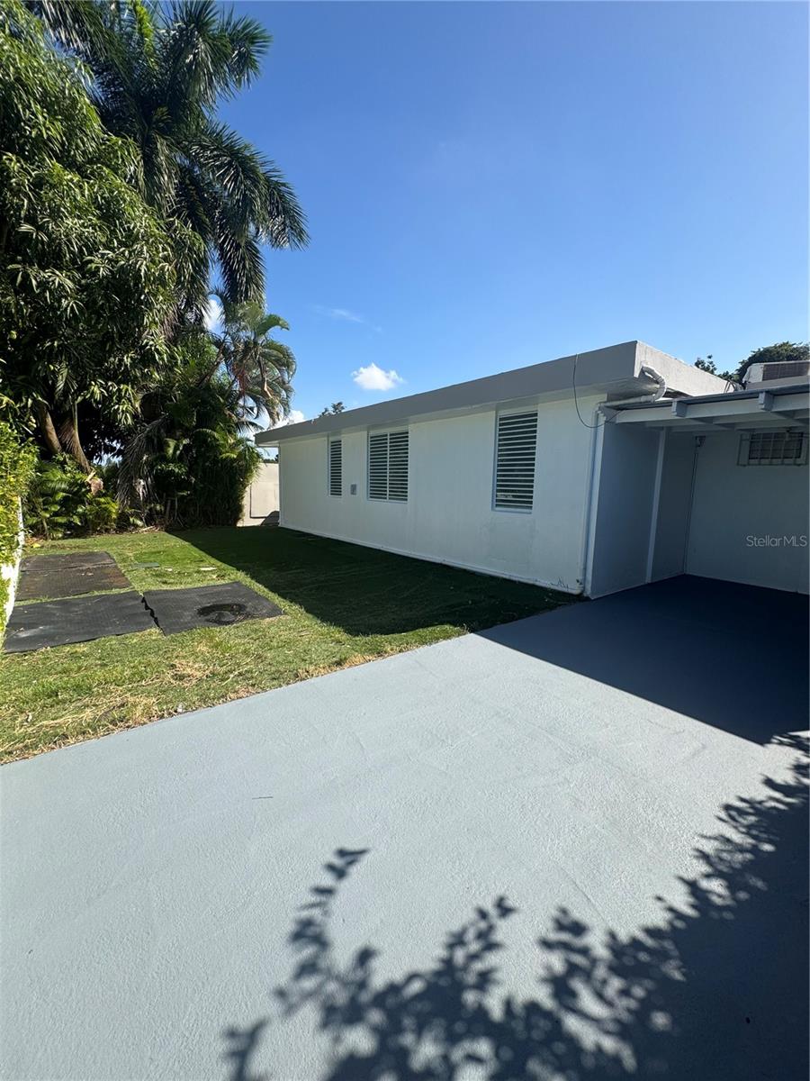 ALTURAS DE TORRIMAR - Residential