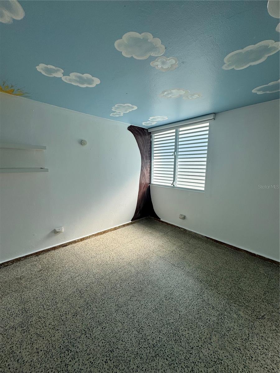 ALTURAS DE TORRIMAR - Residential