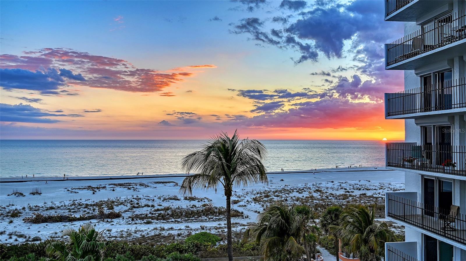 ST ARMAND TOWERS - Residential