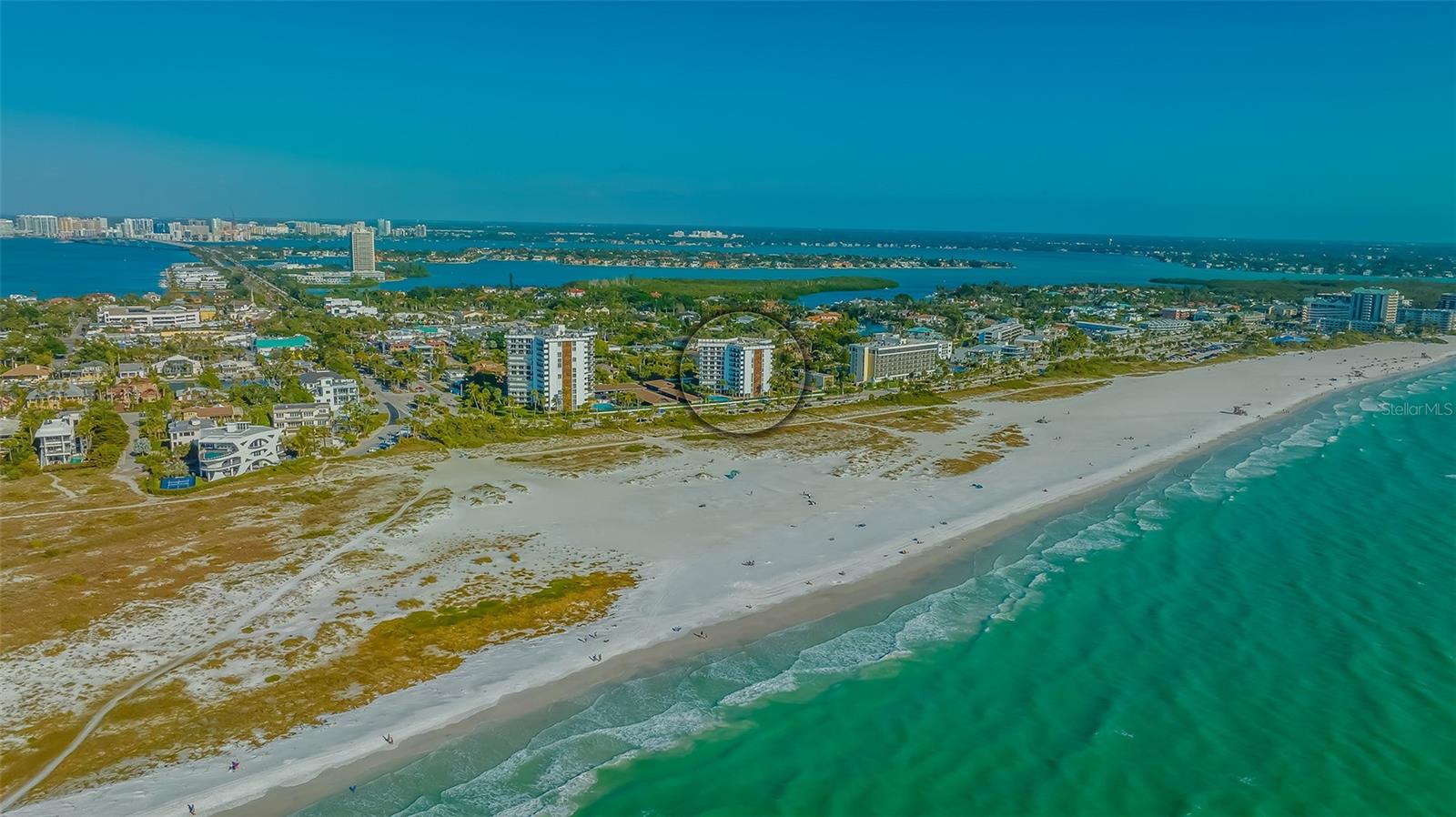 ST ARMAND TOWERS - Residential