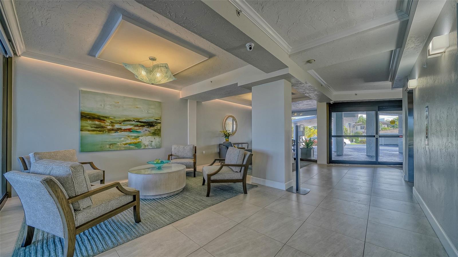 ST ARMAND TOWERS - Residential