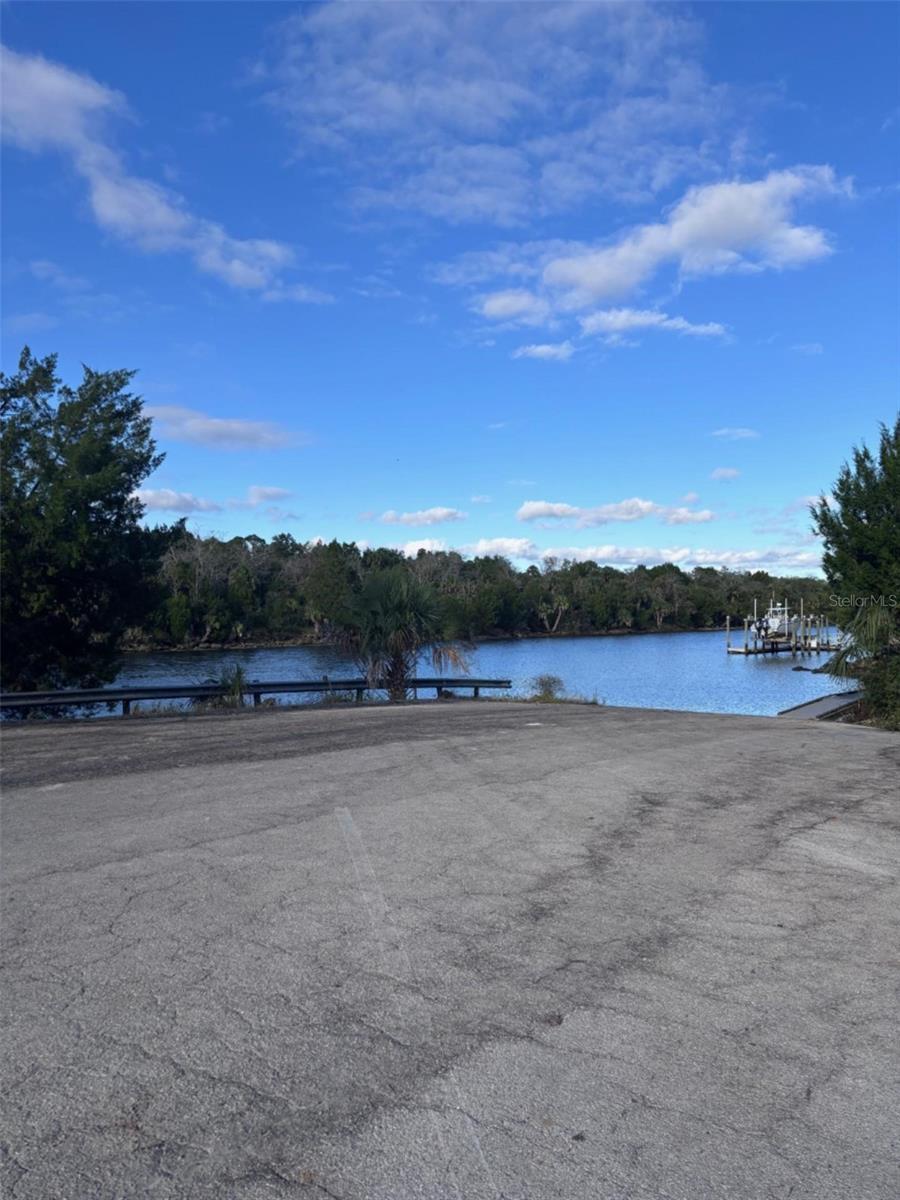 CRYSTAL MANOR UNIT 03 - Land