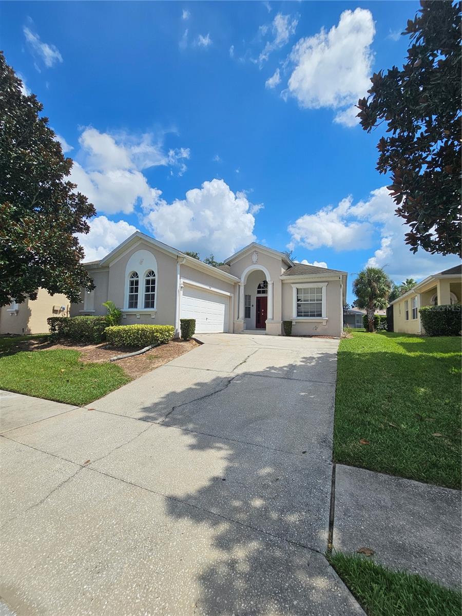 CALABAY PARC AT TOWER LAKE - Residential