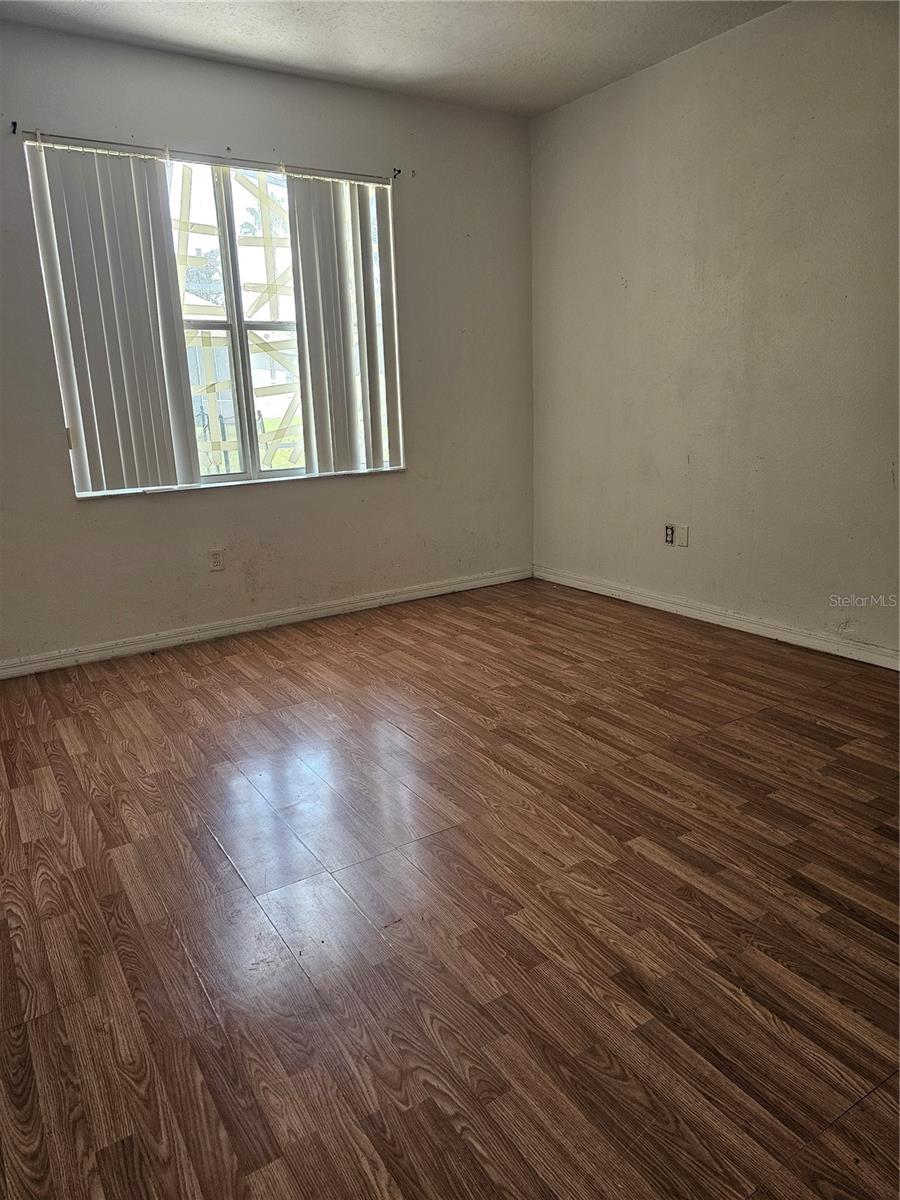 CALABAY PARC AT TOWER LAKE - Residential