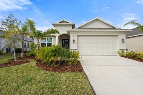 A home in PARRISH