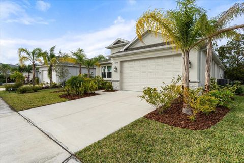 A home in PARRISH