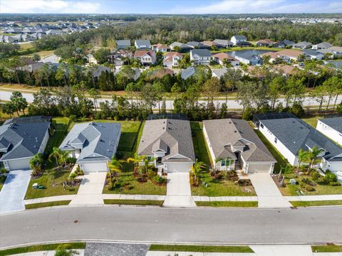 A home in PARRISH