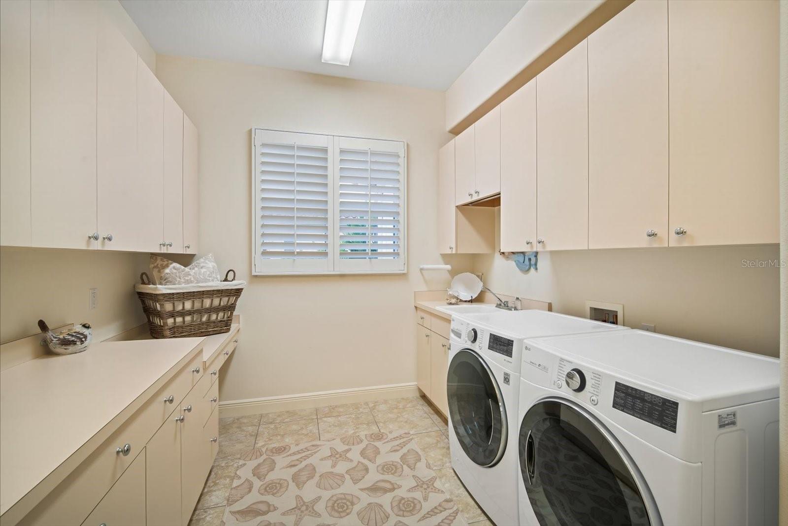 ISLAND AT RIVIERA DUNES - Residential