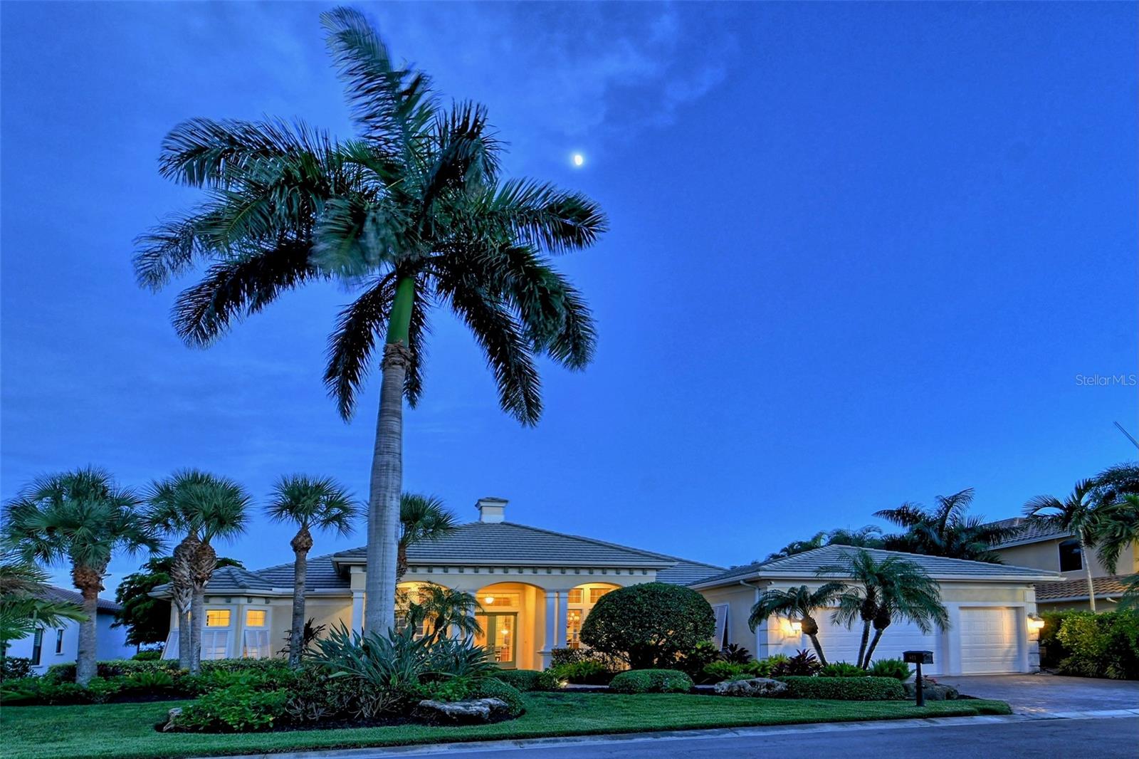 ISLAND AT RIVIERA DUNES - Residential