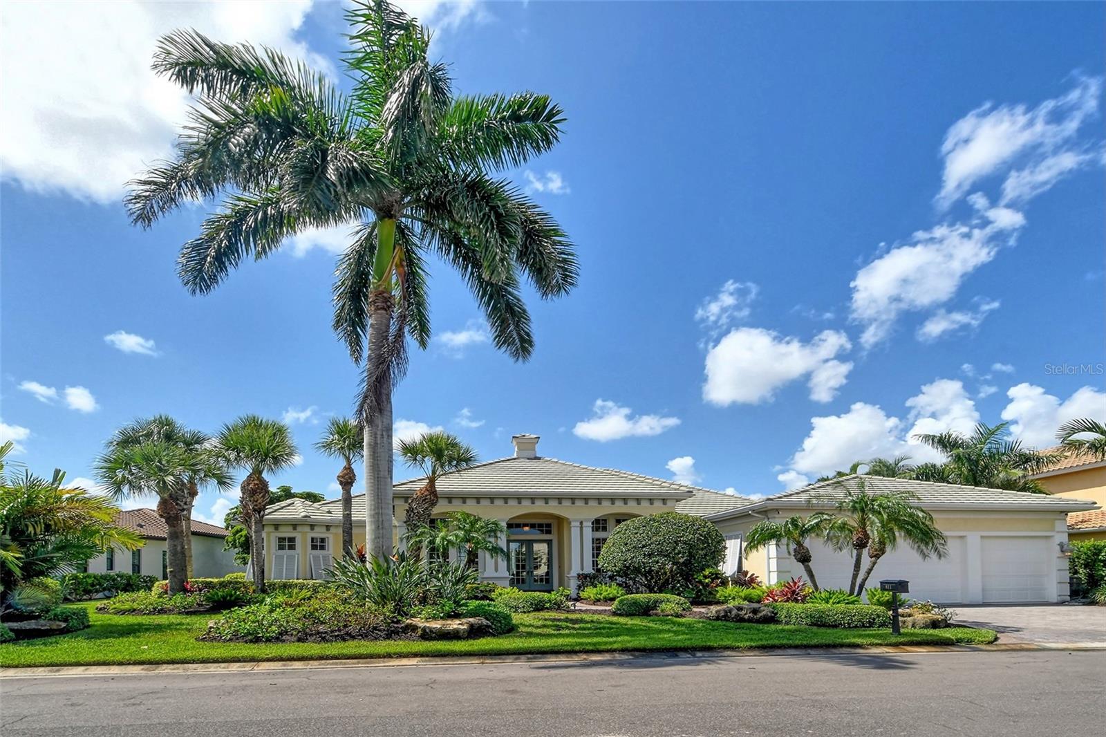 ISLAND AT RIVIERA DUNES - Residential