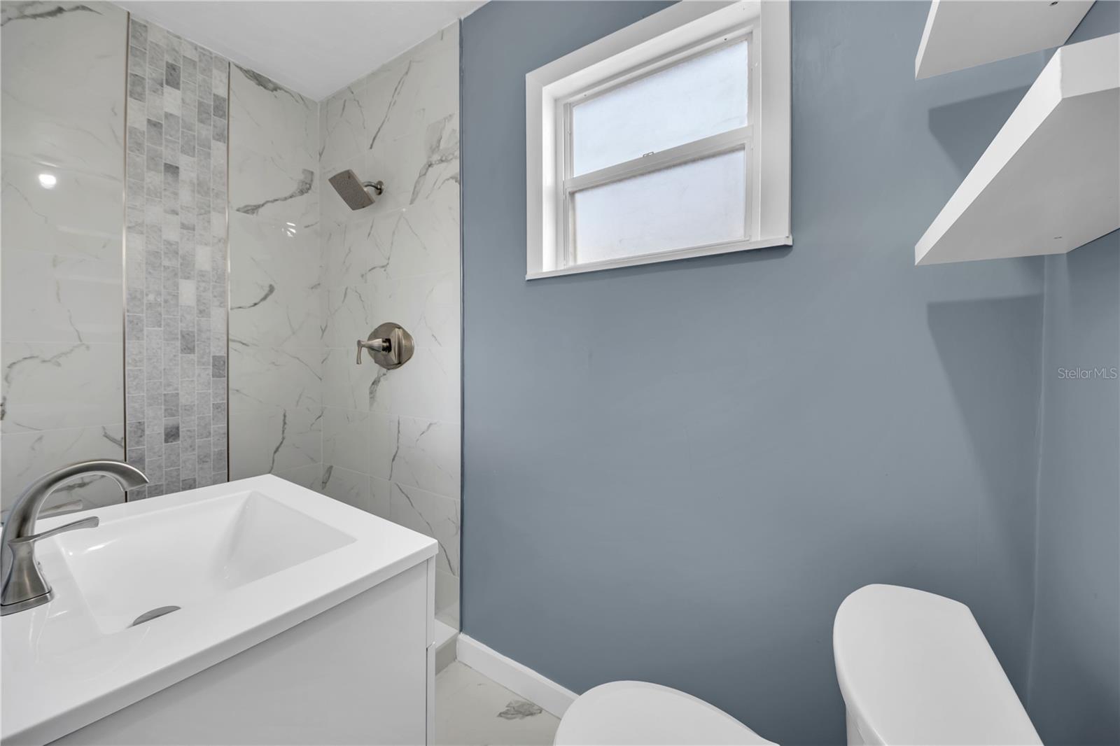 ALTAMIRA HEIGHTS - Residential