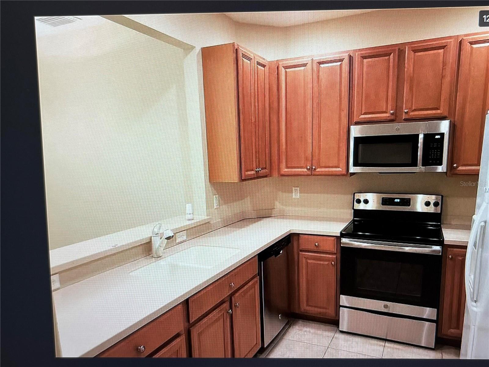 3635 PARKRIDGE CIRCLE 10-101