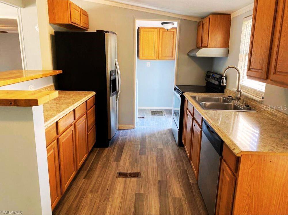 1281 RICHMOND AVENUE