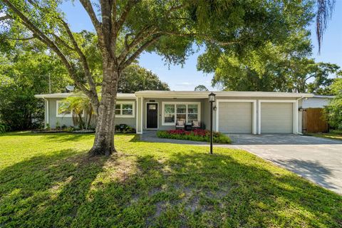 Photo of 12417 N Rome Avenue, Tampa, FL 33612 (MLS # TB8517684)