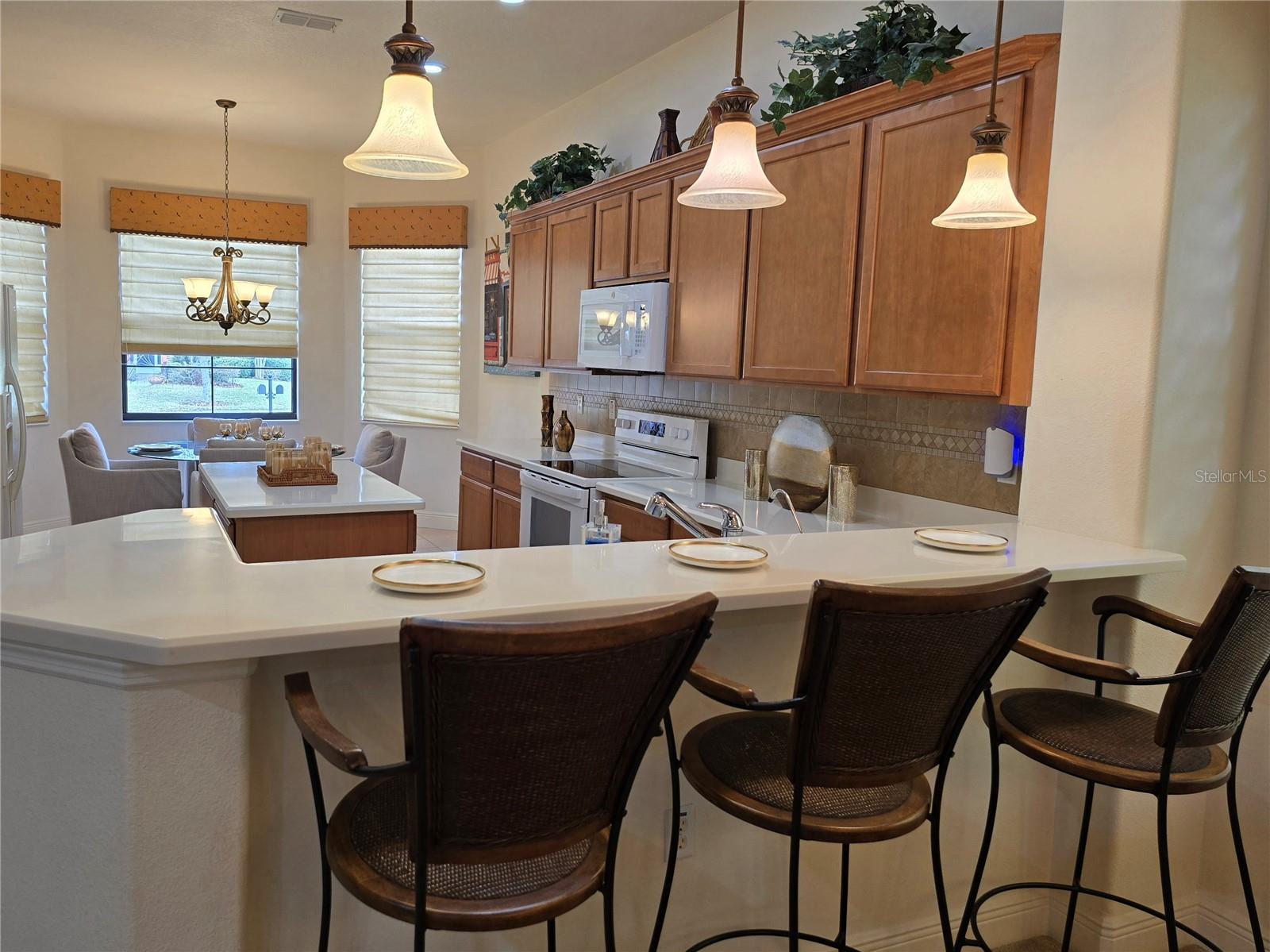 280 INDIAN WELLS AVENUE