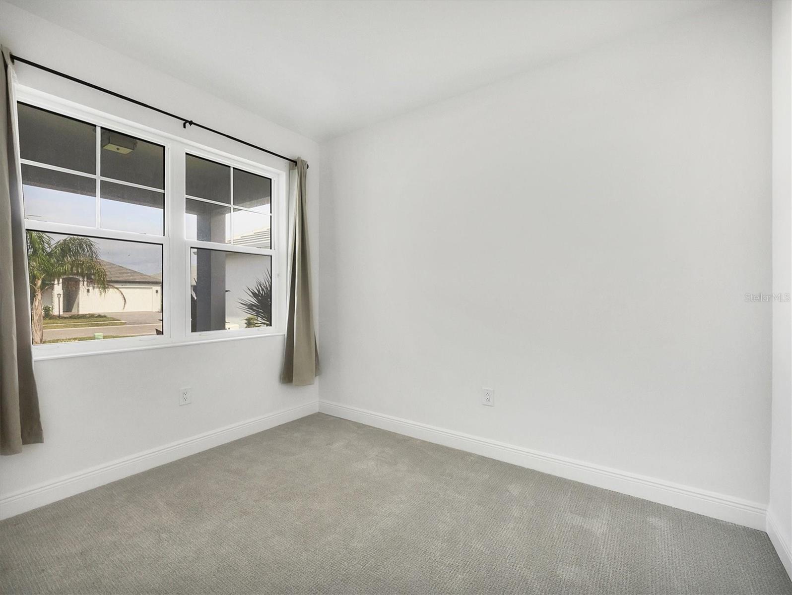 LAKEHOUSE COVE/WATERSIDE PH 5 - Residential