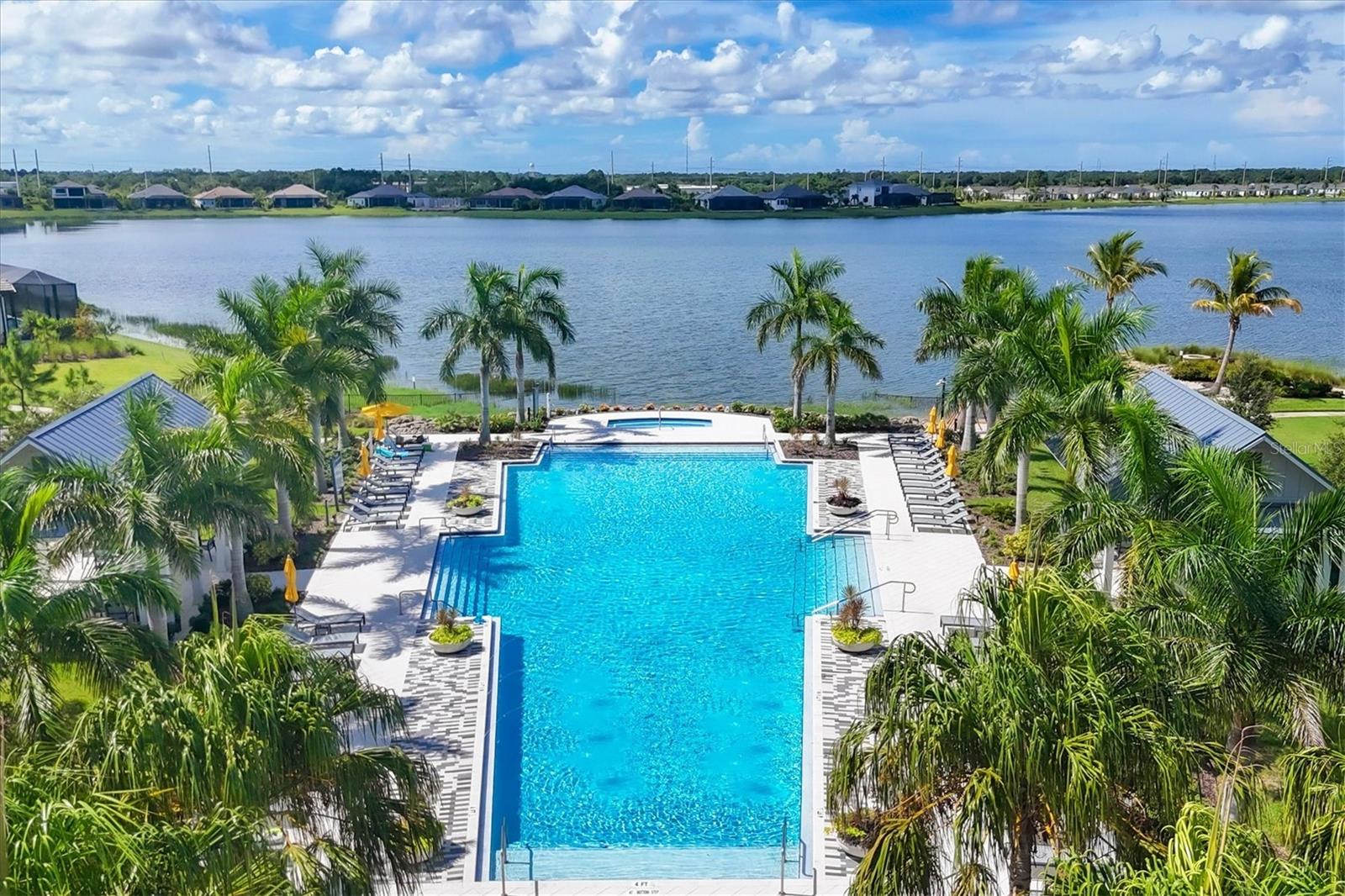 LAKEHOUSE COVE/WATERSIDE PH 5 - Residential