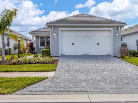 Photo of 1027 Waterline Court, Sarasota, FL 34240 (MLS # A4683675)