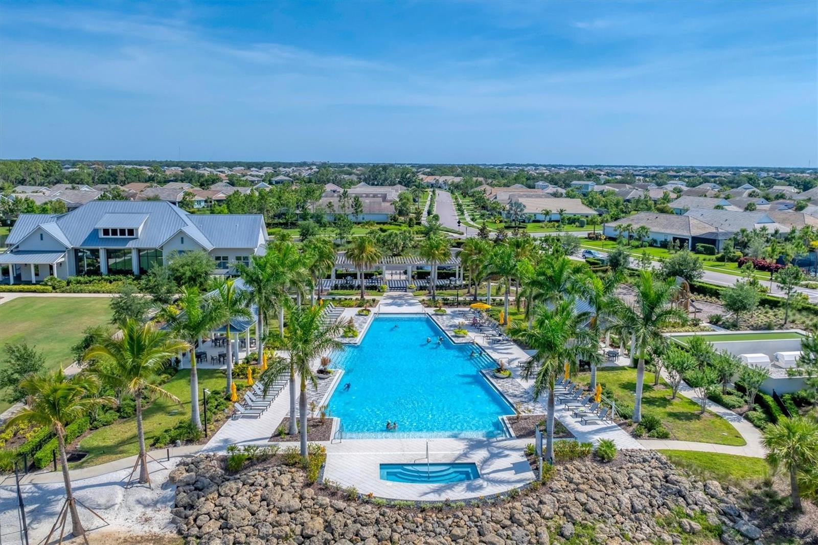 LAKEHOUSE COVE/WATERSIDE PH 5 - Residential