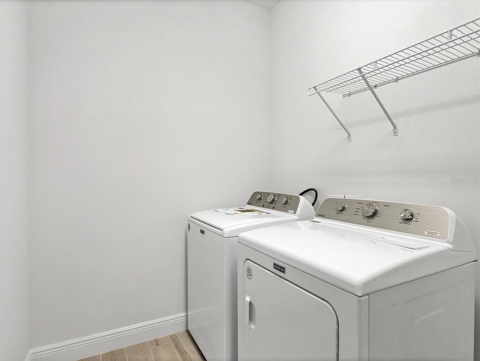 LAKEHOUSE COVE/WATERSIDE PH 5 - Residential