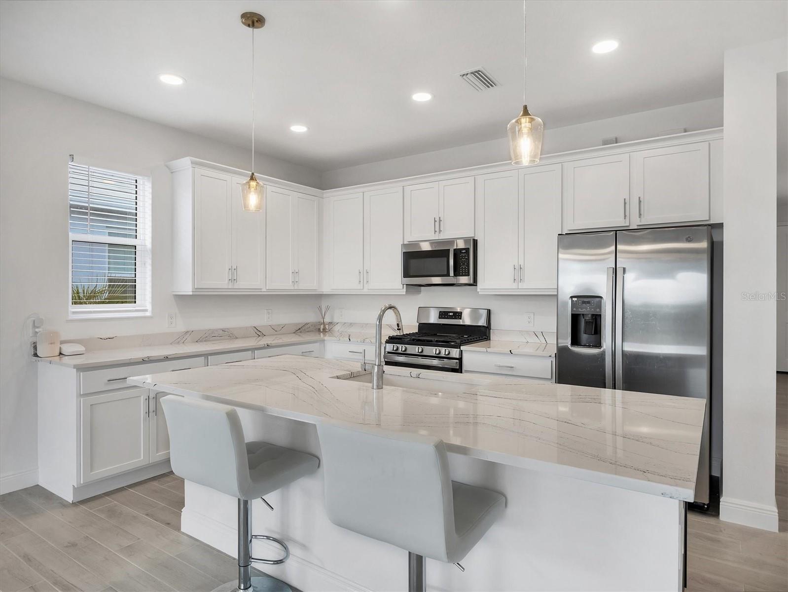 1027 WATERLINE COURT