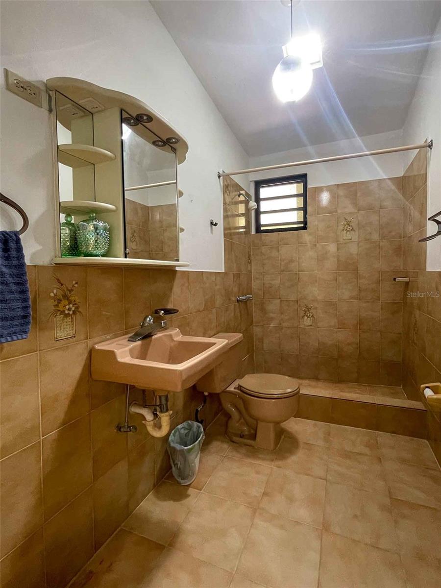 COLINAS DE CUBUY - Residential