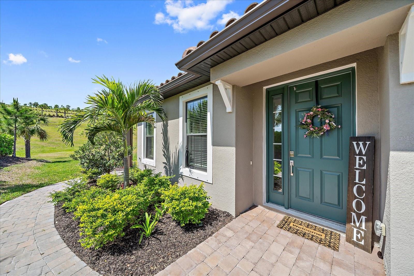 6250 GRANDVIEW HILL COURT