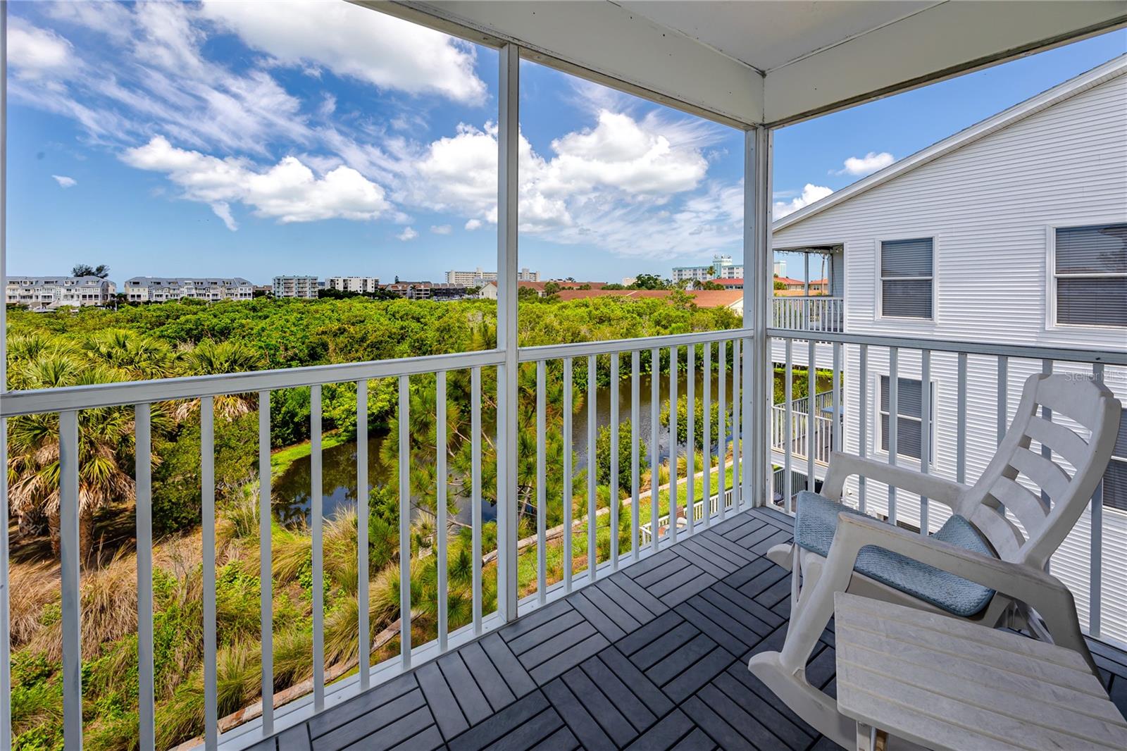 TARA CAY SOUND NORTH - Residential