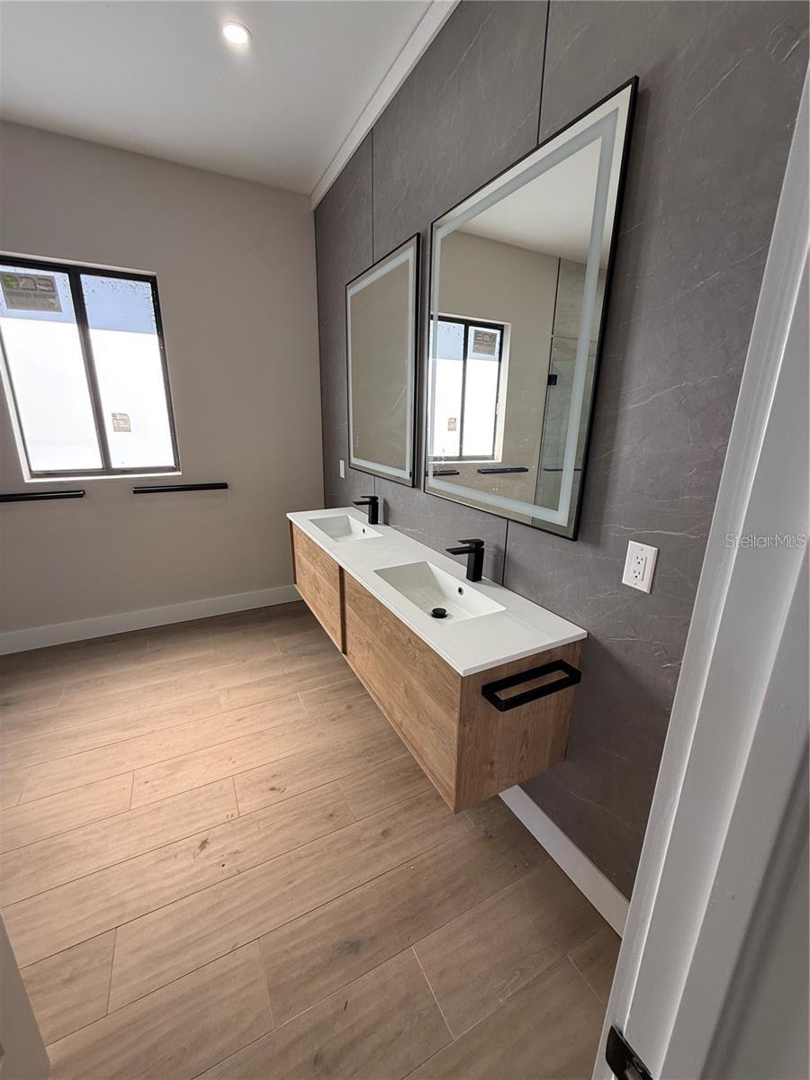 ROTONDA SANDS - Residential