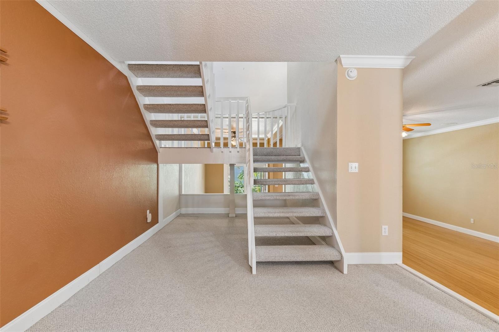 BRIDGEWATER TWNHMS - Residential