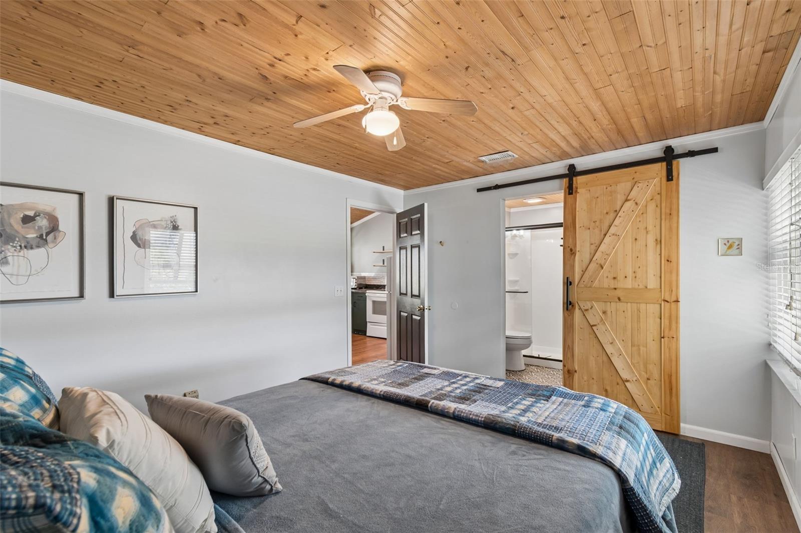 BRIDGEWATER TWNHMS - Residential