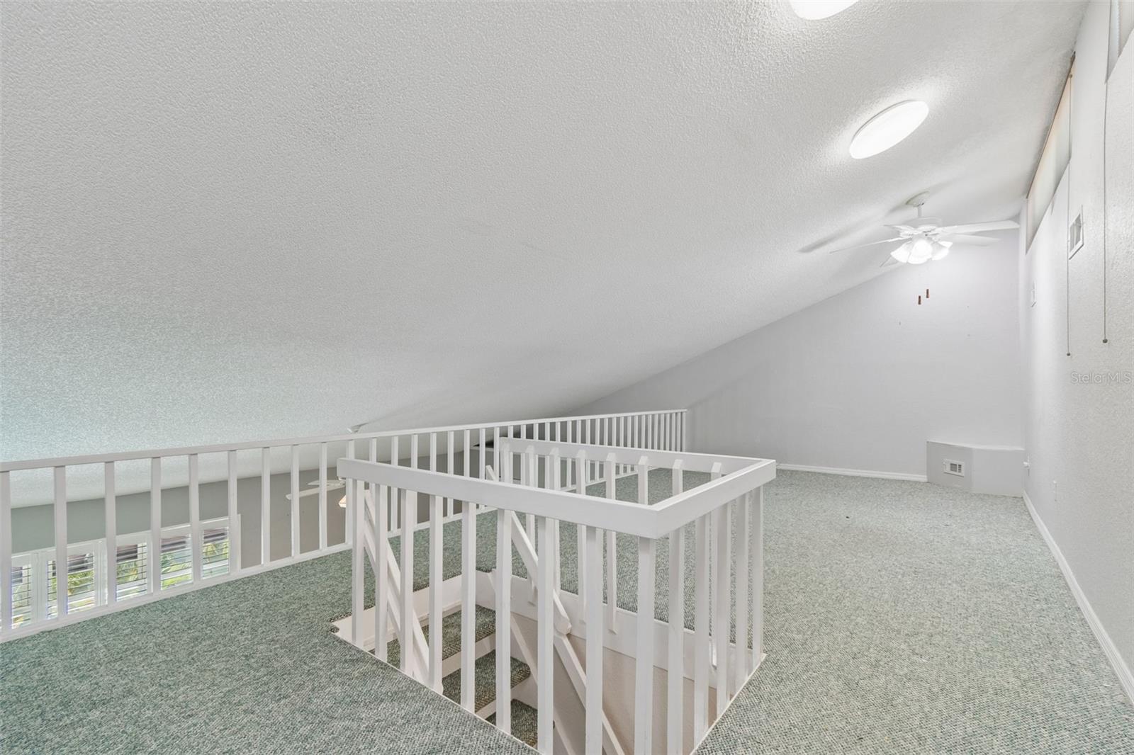 BRIDGEWATER TWNHMS - Residential