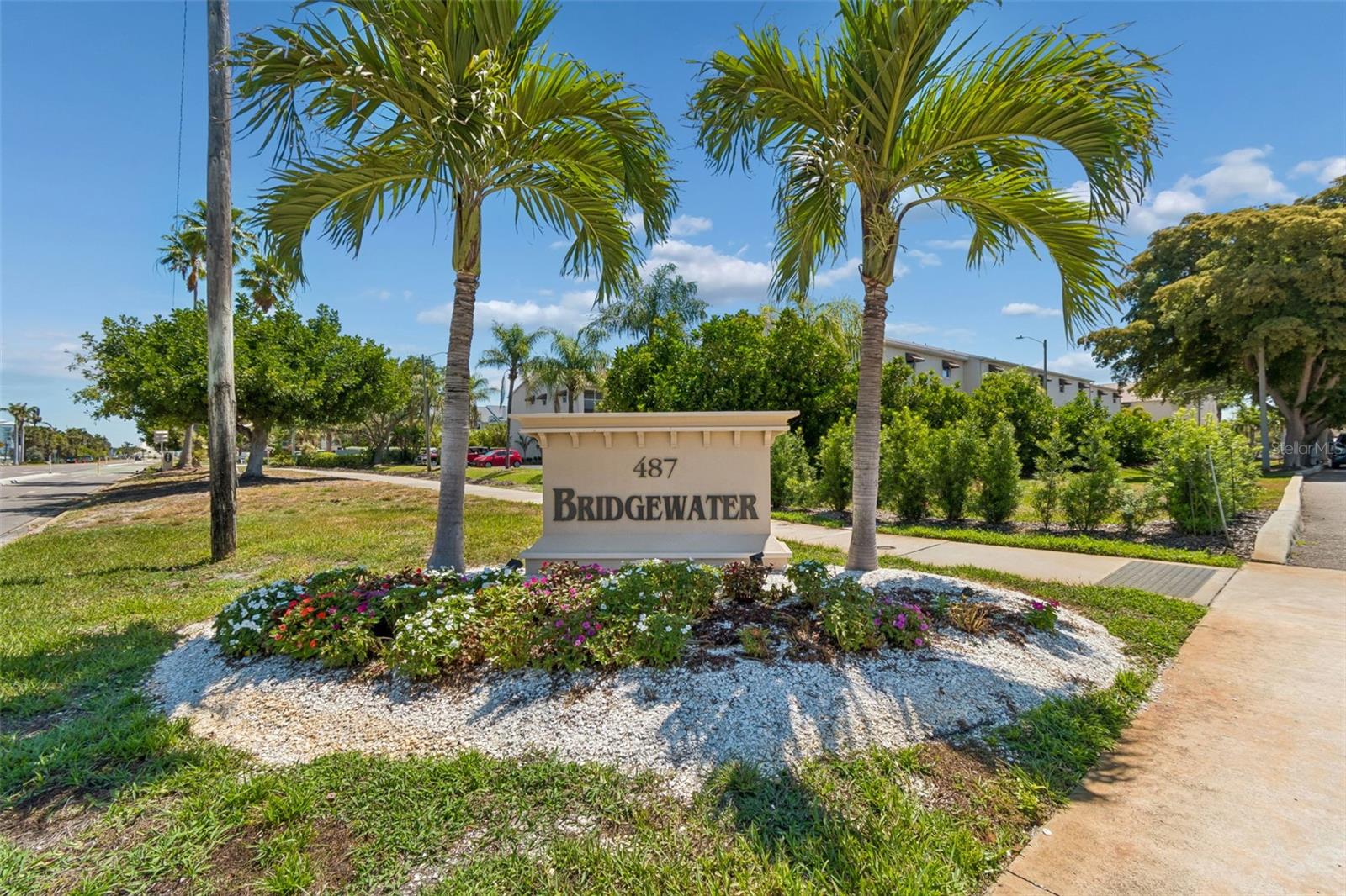 BRIDGEWATER TWNHMS - Residential