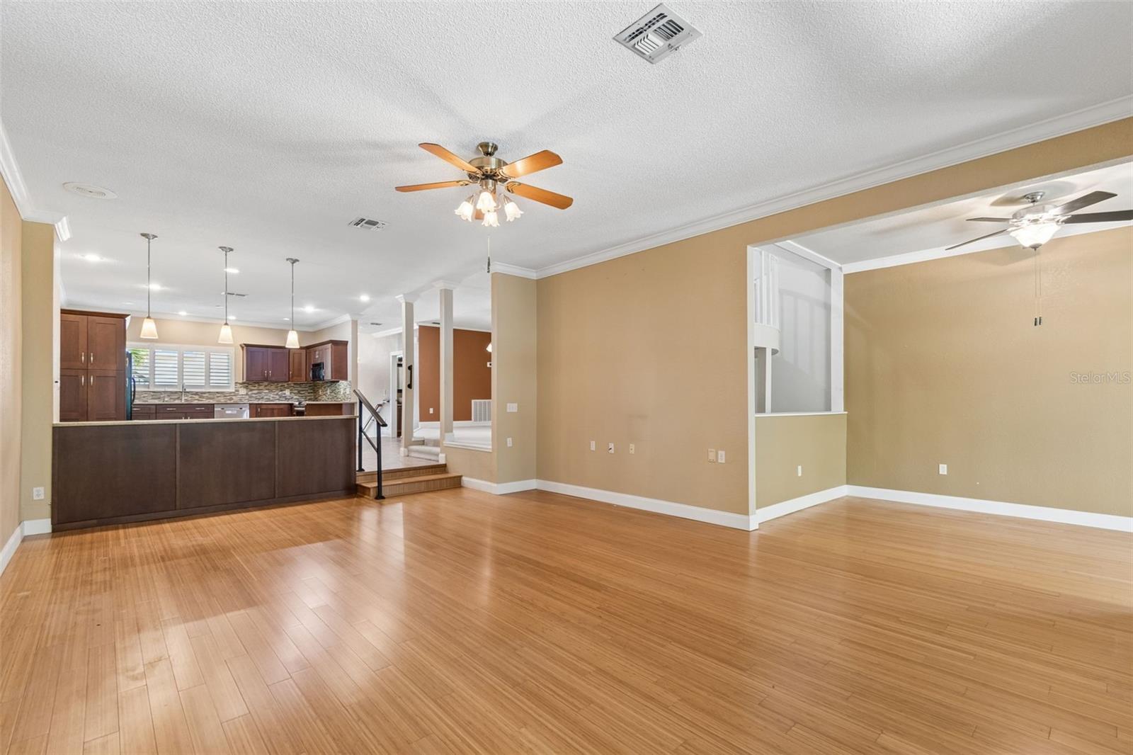 BRIDGEWATER TWNHMS - Residential