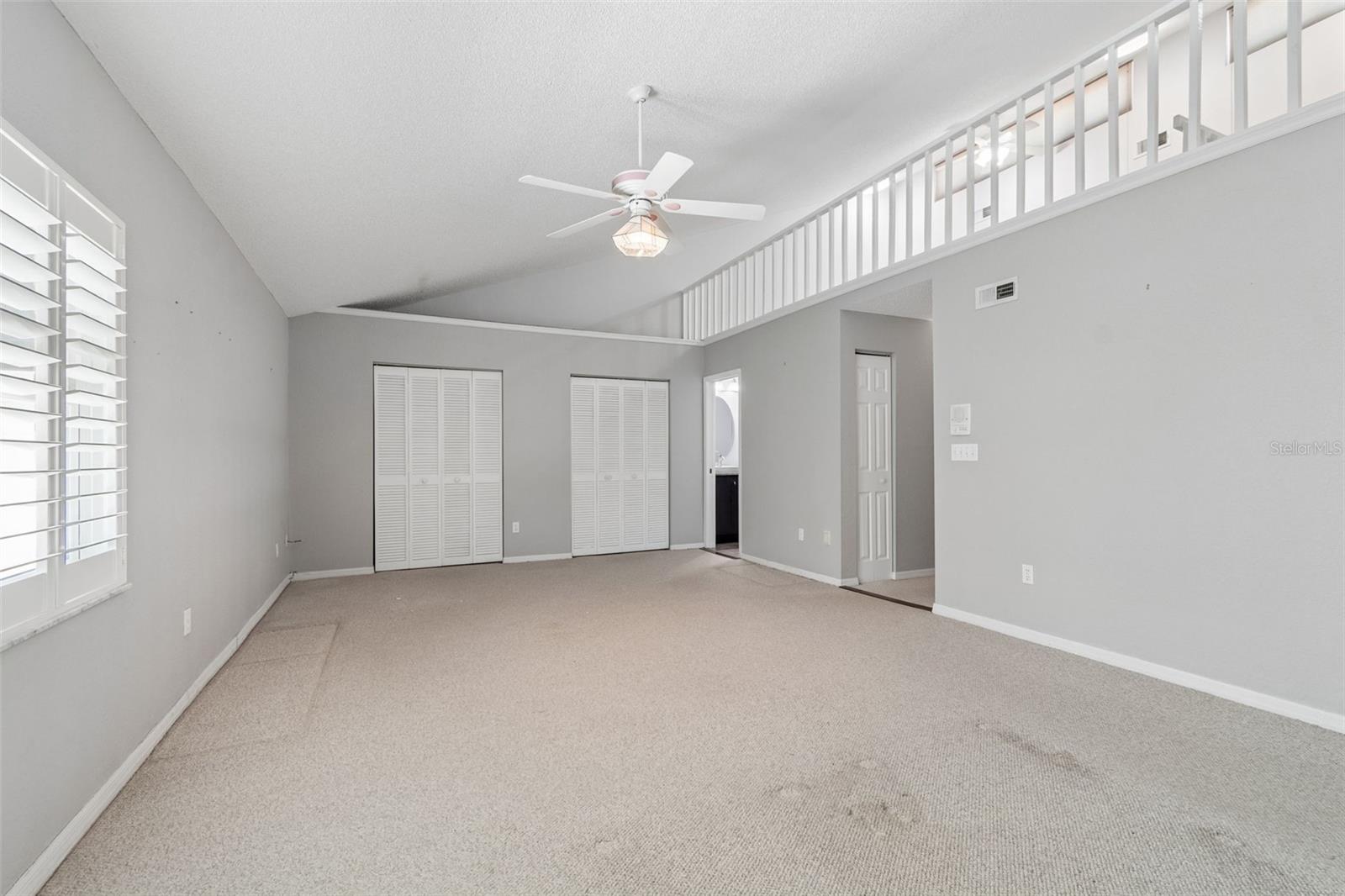 BRIDGEWATER TWNHMS - Residential