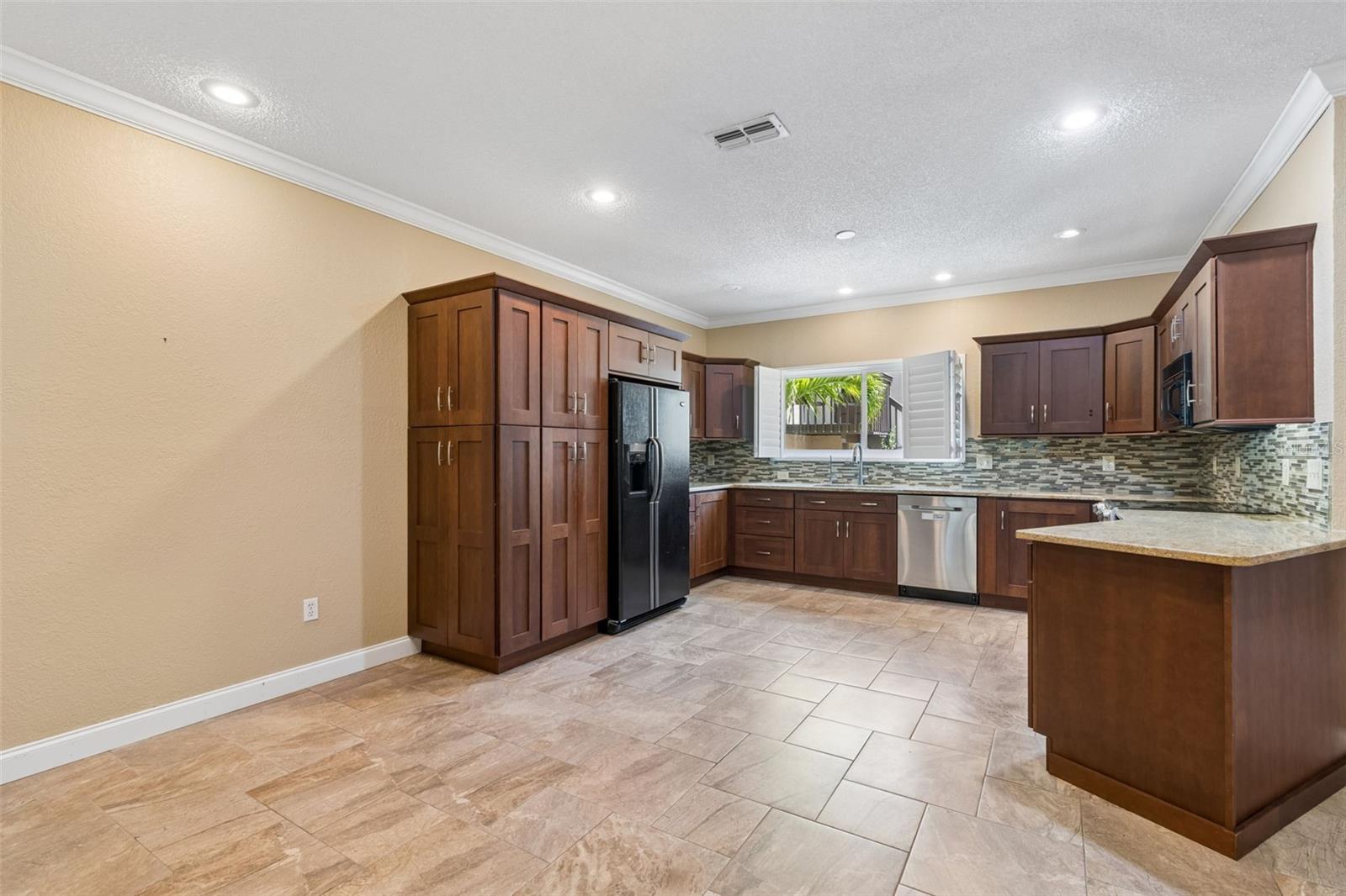 BRIDGEWATER TWNHMS - Residential