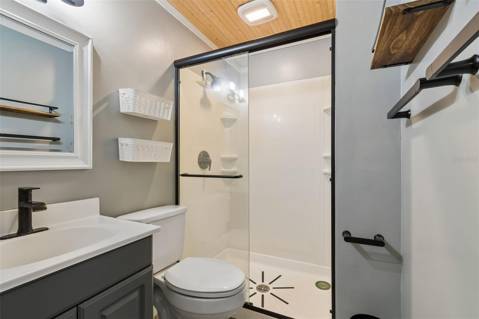 BRIDGEWATER TWNHMS - Residential