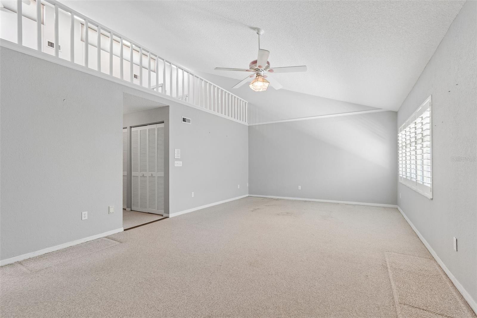 BRIDGEWATER TWNHMS - Residential